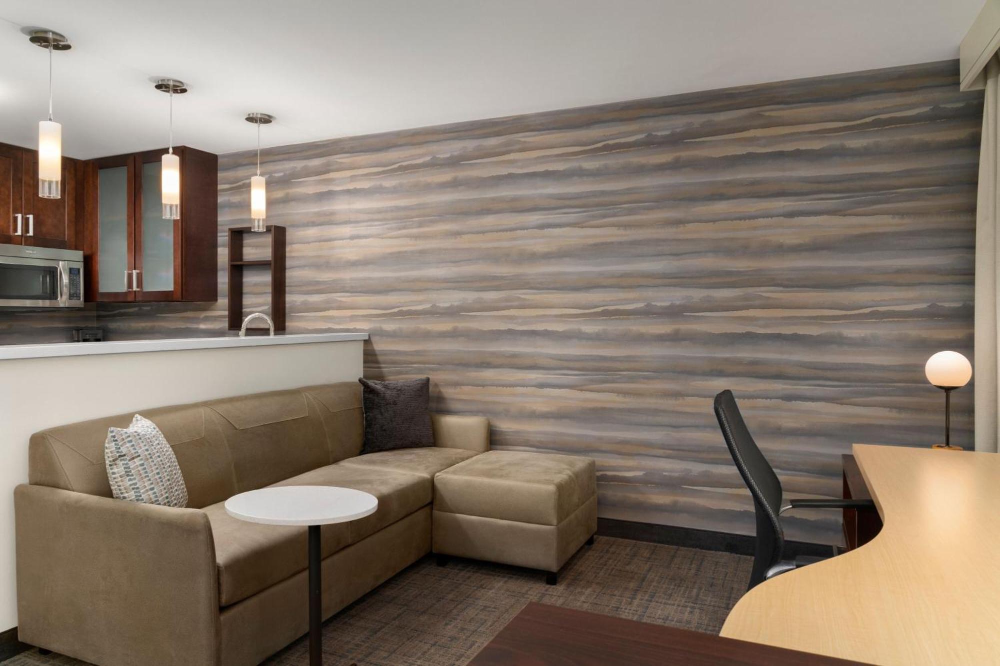 By Marriott 3* Kingston