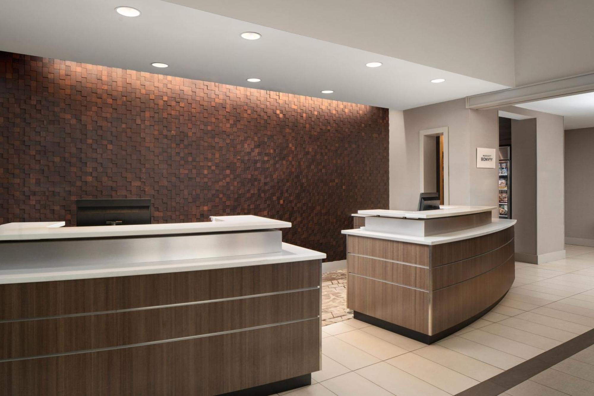 Hotel By Marriott